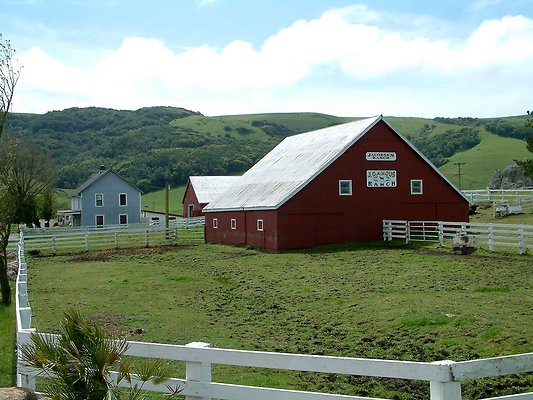 3. front barn