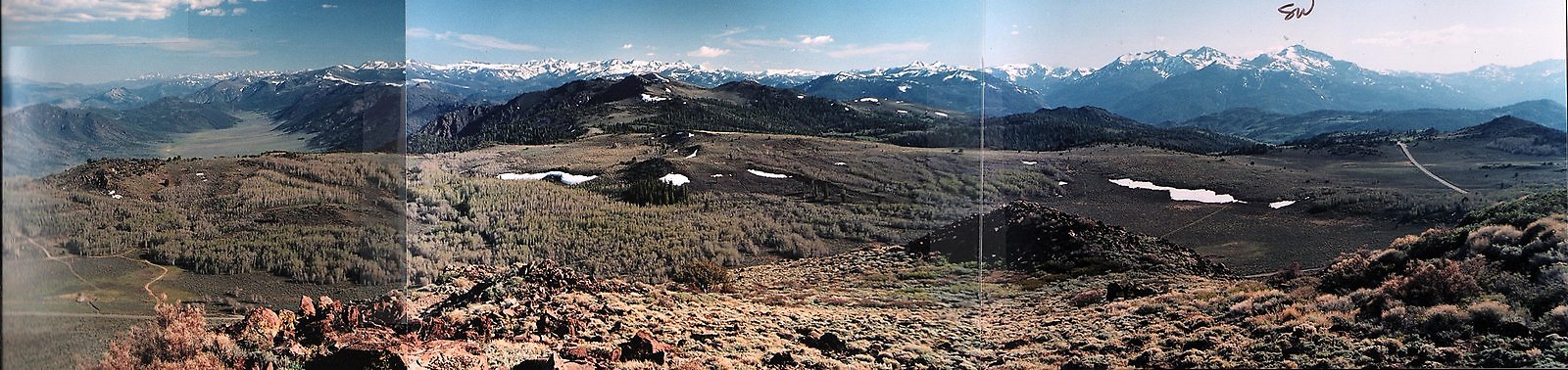 monitor pass 010-Panorama from leviathan peak